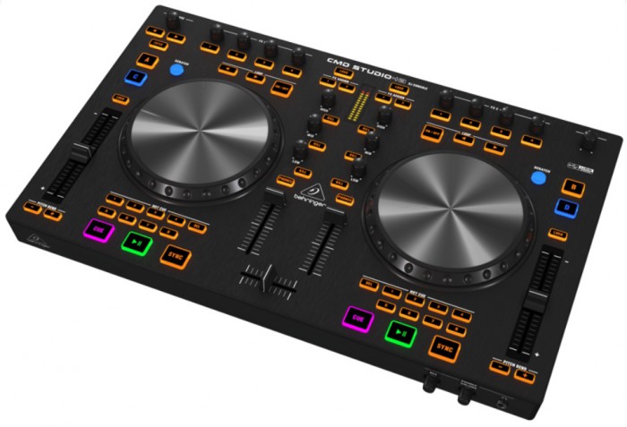 BEHRINGER CMD STUDIO 4 DJ Controller