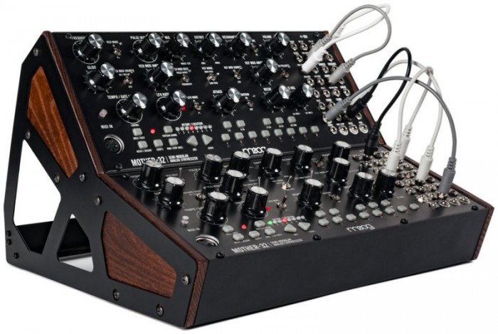 Moog Mother-32